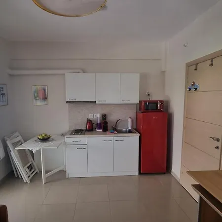 Apartment Sofias House At Place By The Sea